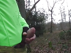 Wichsgeil im Wald
